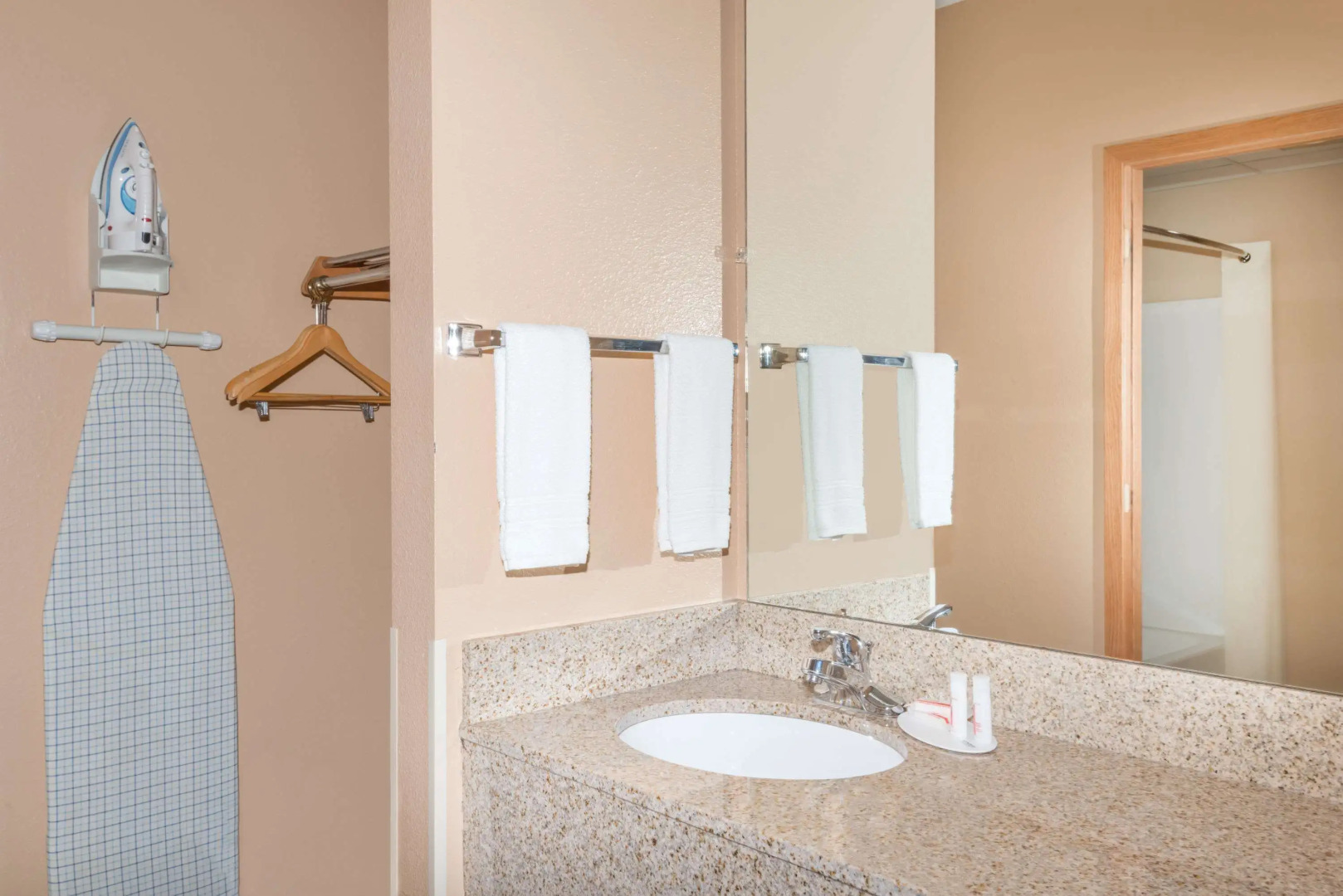 Super 8 by Wyndham Fort Dodge IA