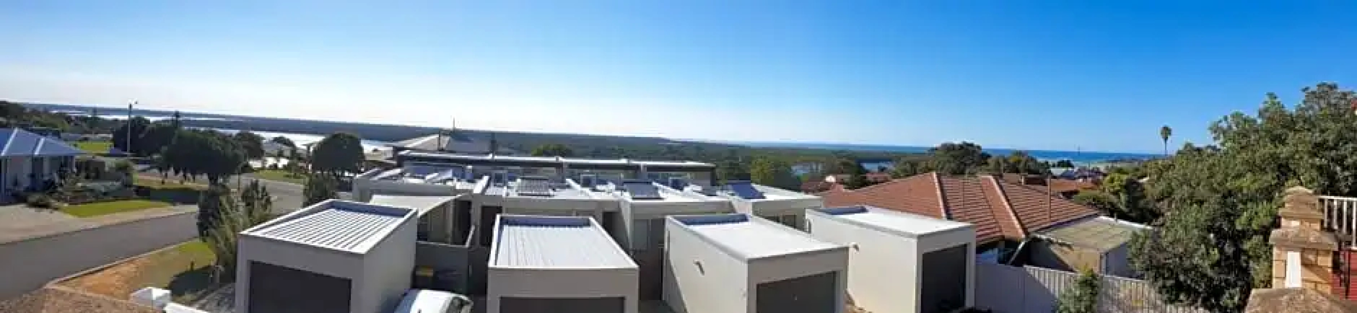 Baywatch Manor Augusta