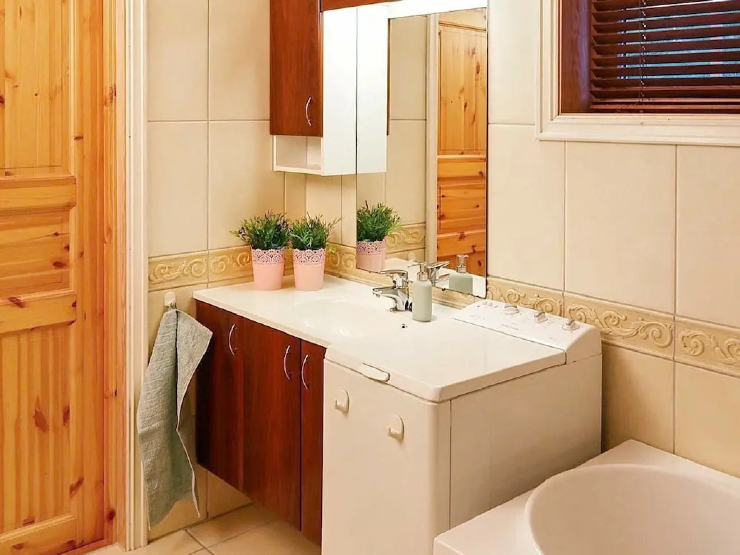 8 Person Holiday Home in Leikanger