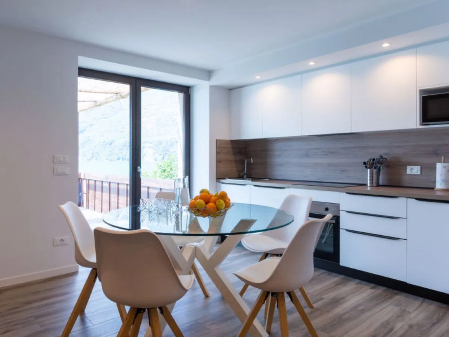 Brezza Di Lago (Lmz330)