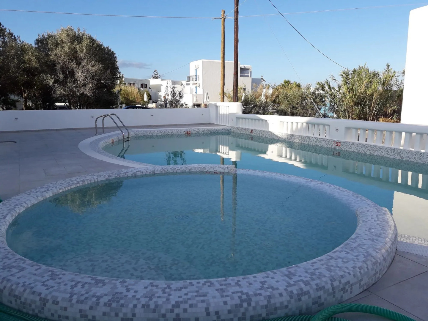 Melidron Hotel & Suites