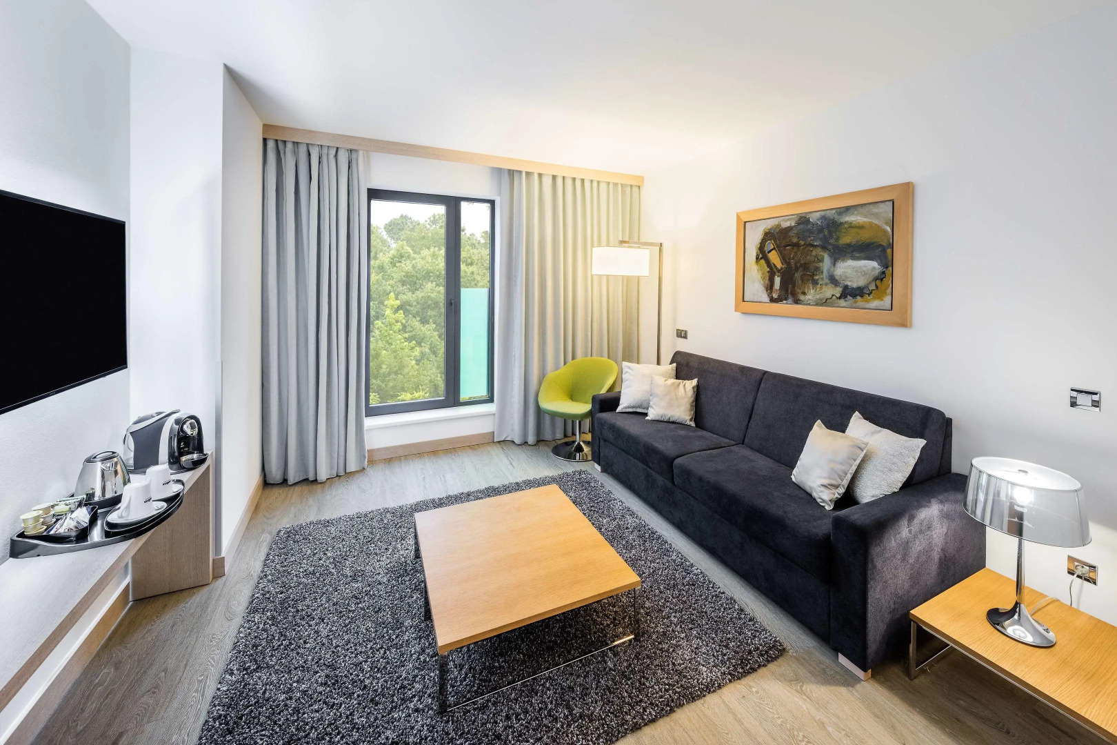 Отель Occidental Praha Five