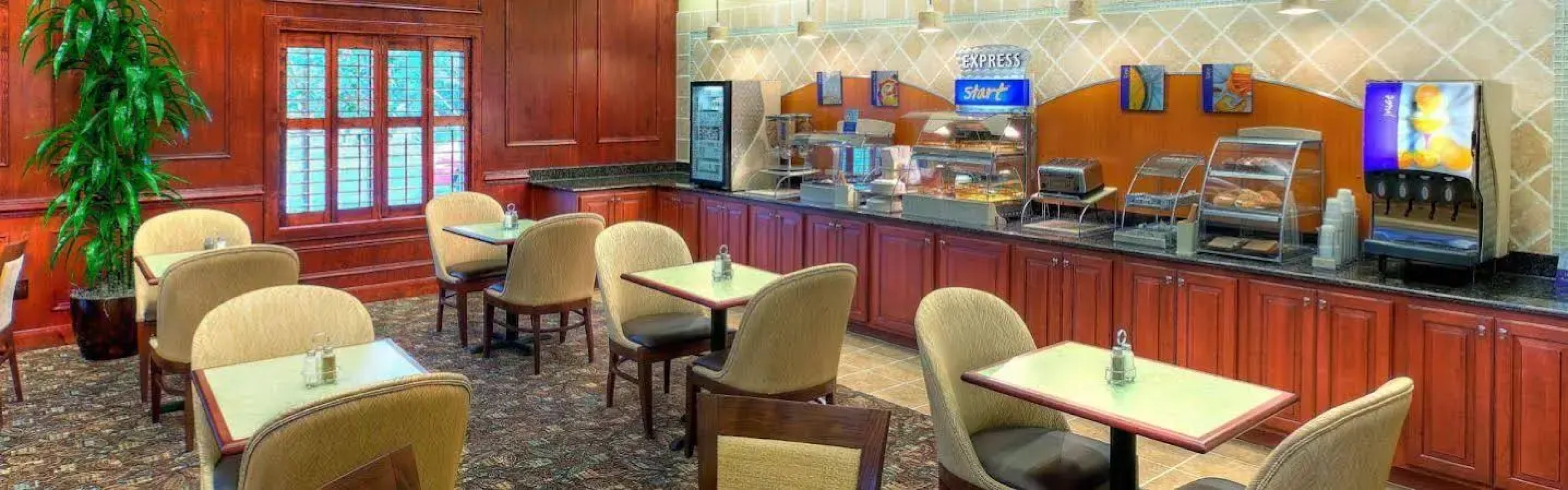 Holiday Inn Express & Suites Mt. Pleasant by IHG