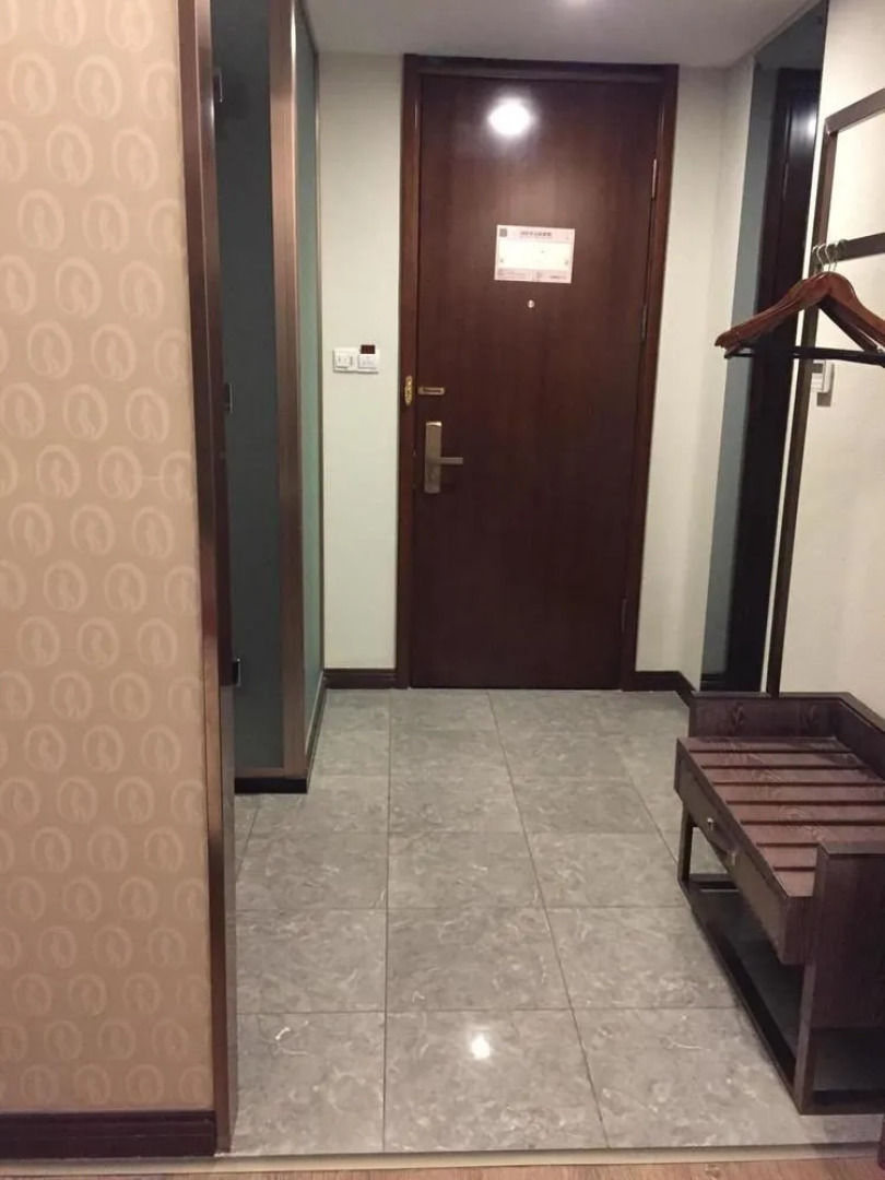 James Joyce Coffetel Shijiazhuang (Railway Station)