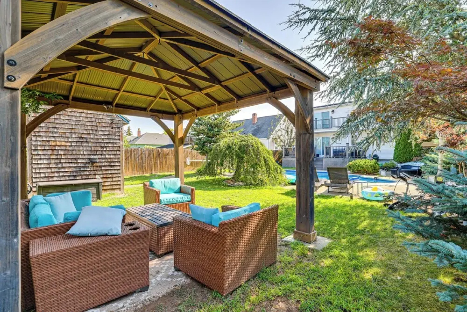 New Haven Gem w/ Private Pool, Walk to Beach!