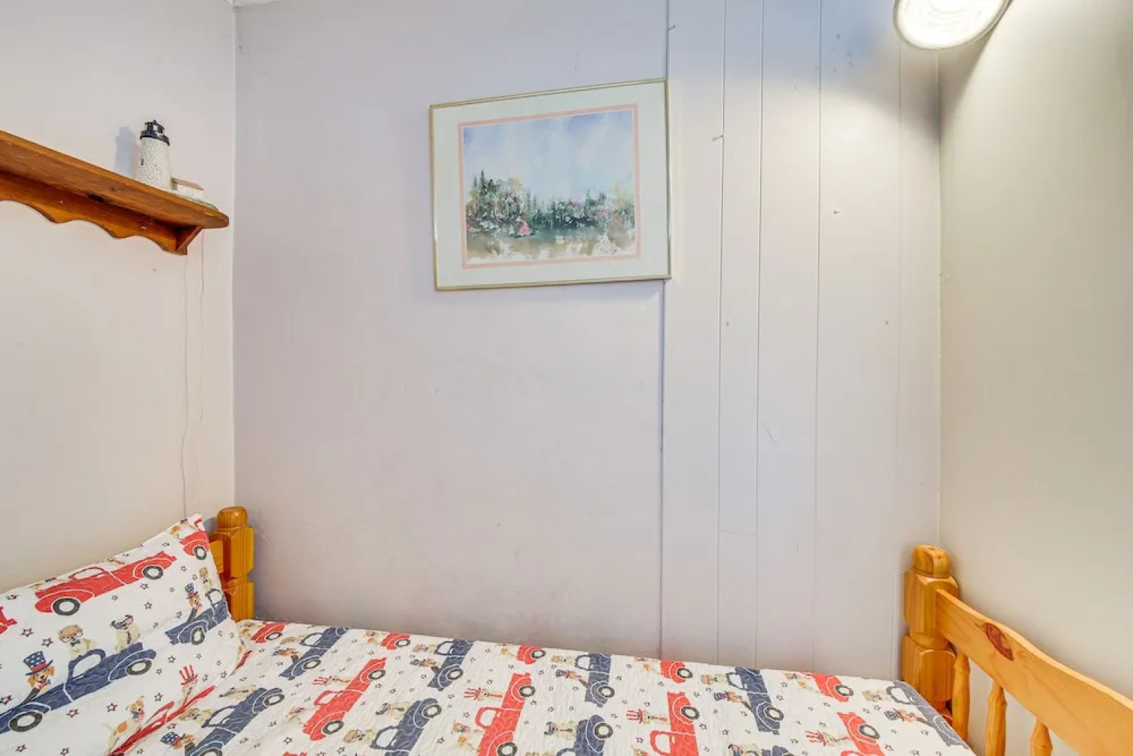 Spacious Round Pond House w/ On-site Trail Access!