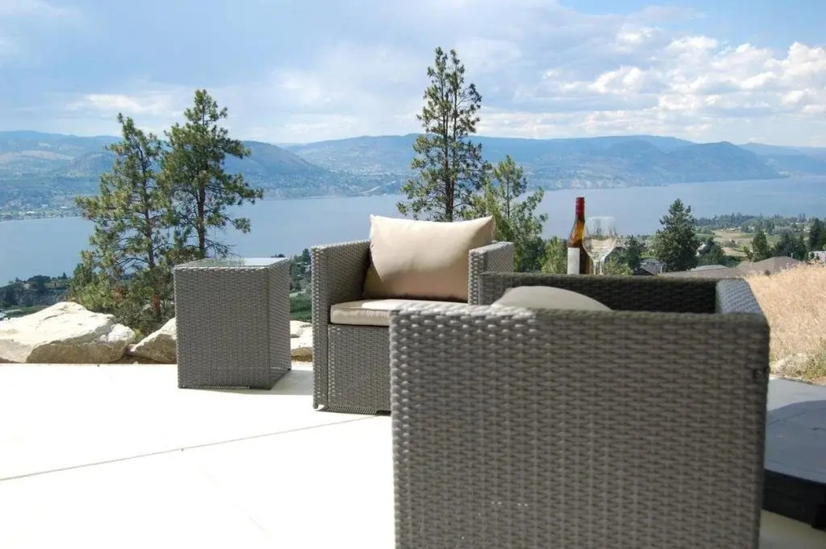 Singing Marmot Guest Suites