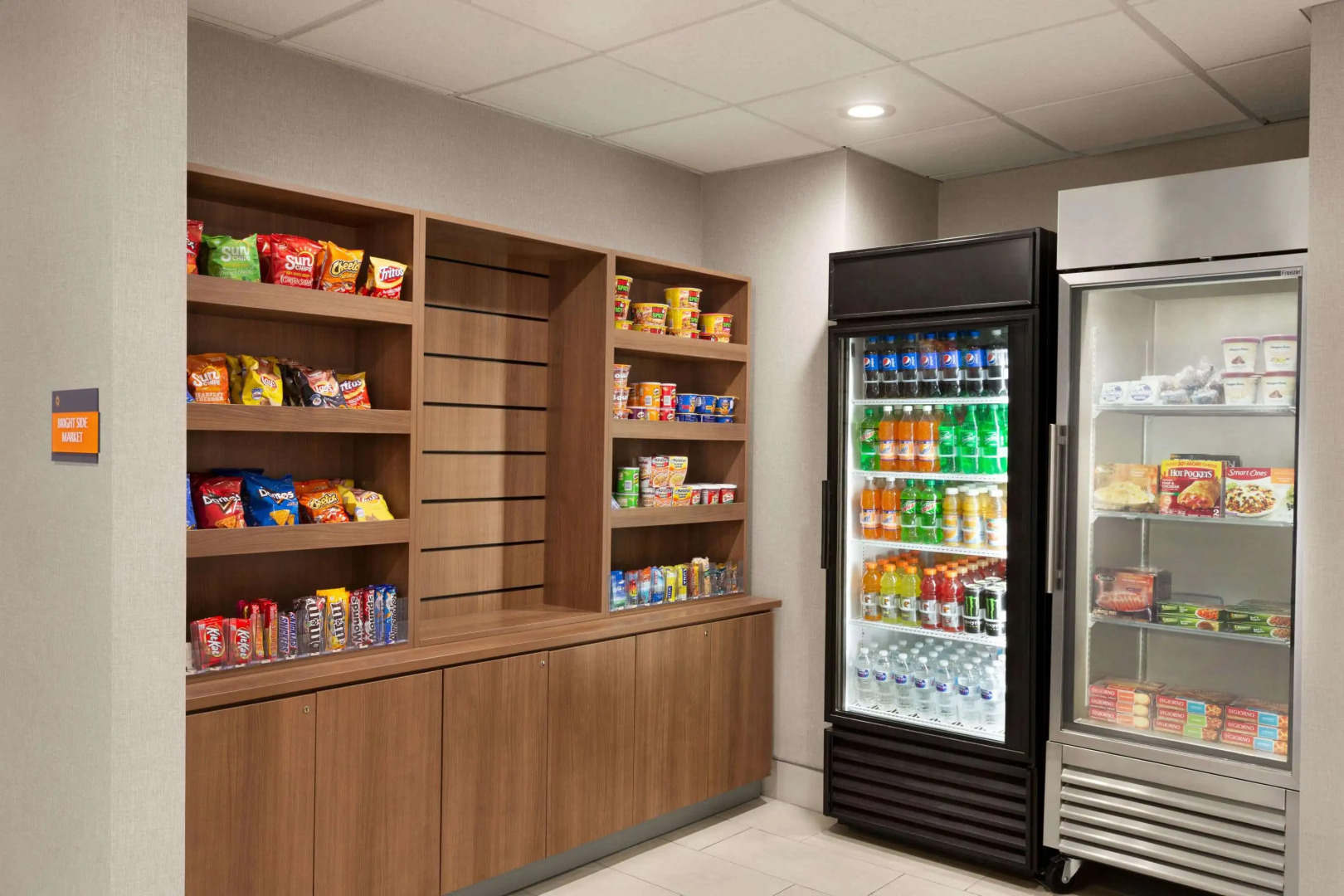 La Quinta Inn & Suites by Wyndham Lackawanna