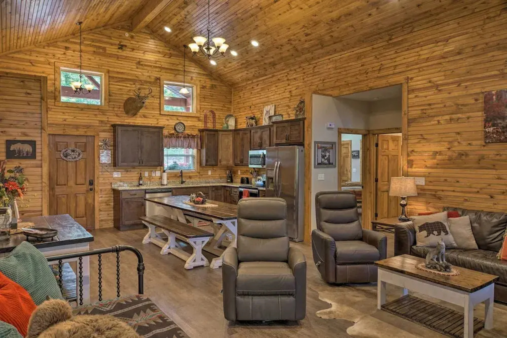 Branson West Cabin w/ Pool Access & Golfing