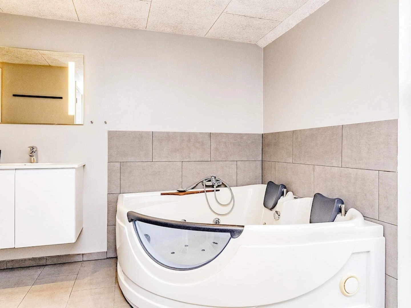 6 Person Holiday Home in Hals