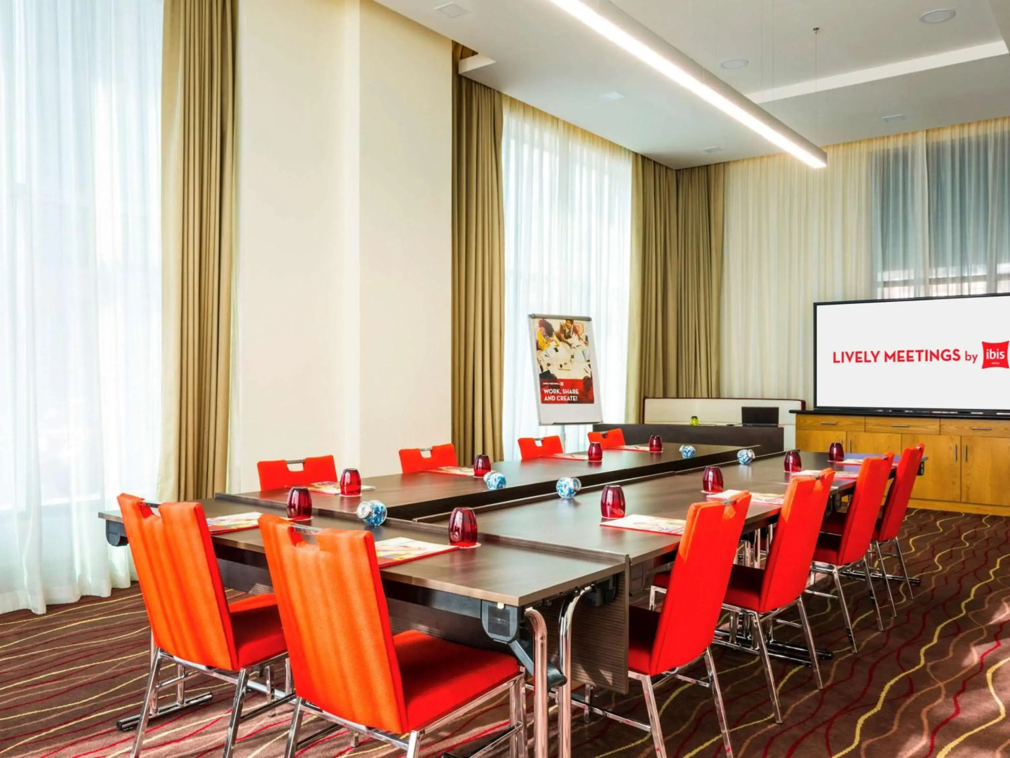 Отель Ibis Mall Avenue Dubai