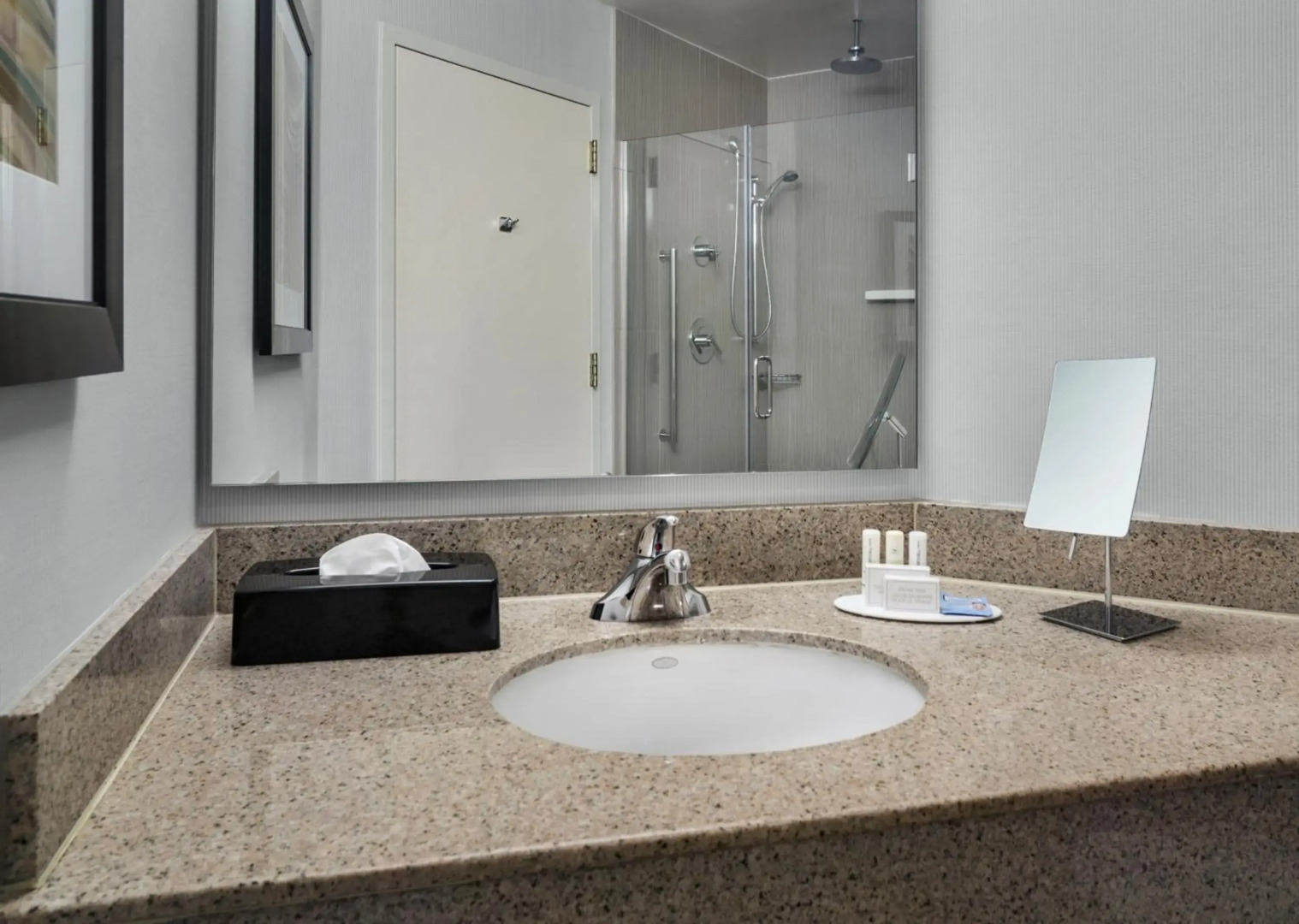 Courtyard by Marriott Charlotte City Center