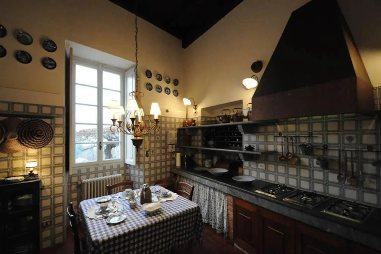 Villa La Vescogna, Historic House with Pool