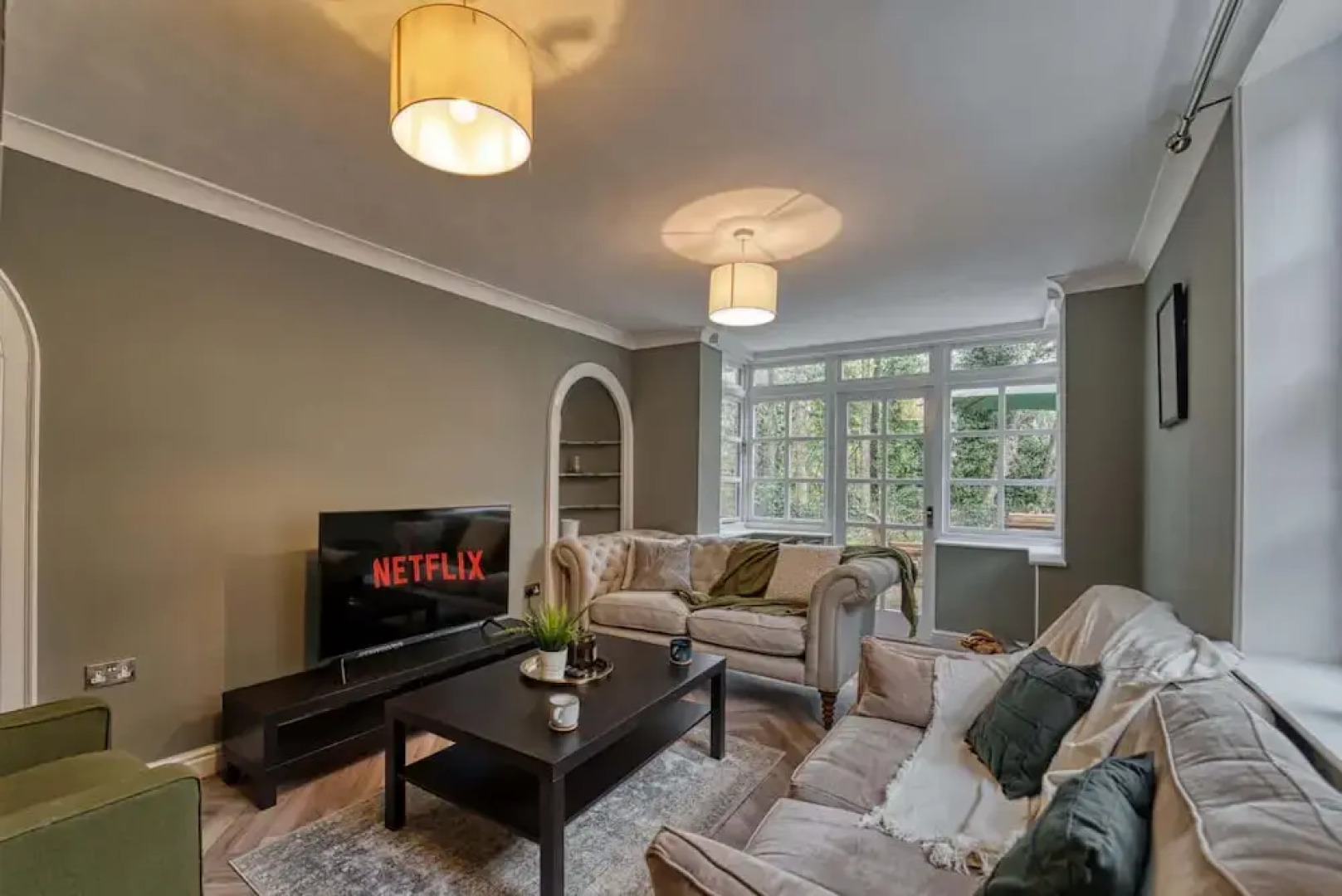 Host Stay Underhill House