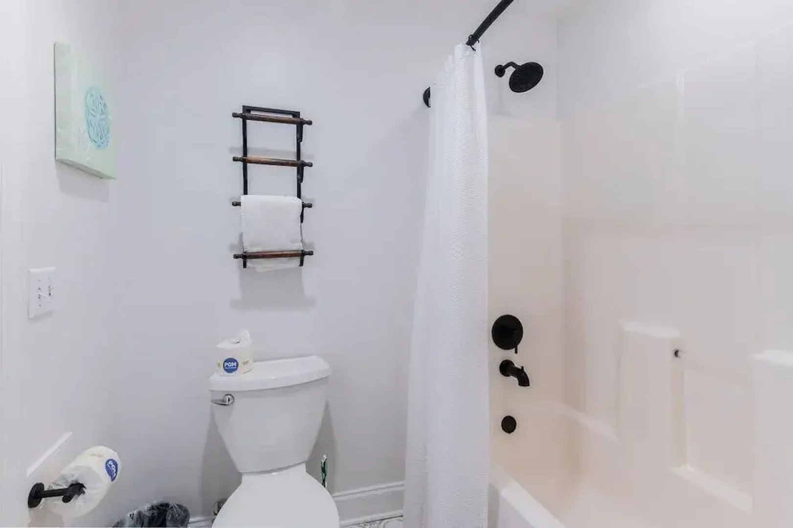Pearl of the Promenade - Old Town Bluffton, SC 2 Bed Townhome in Prime Location