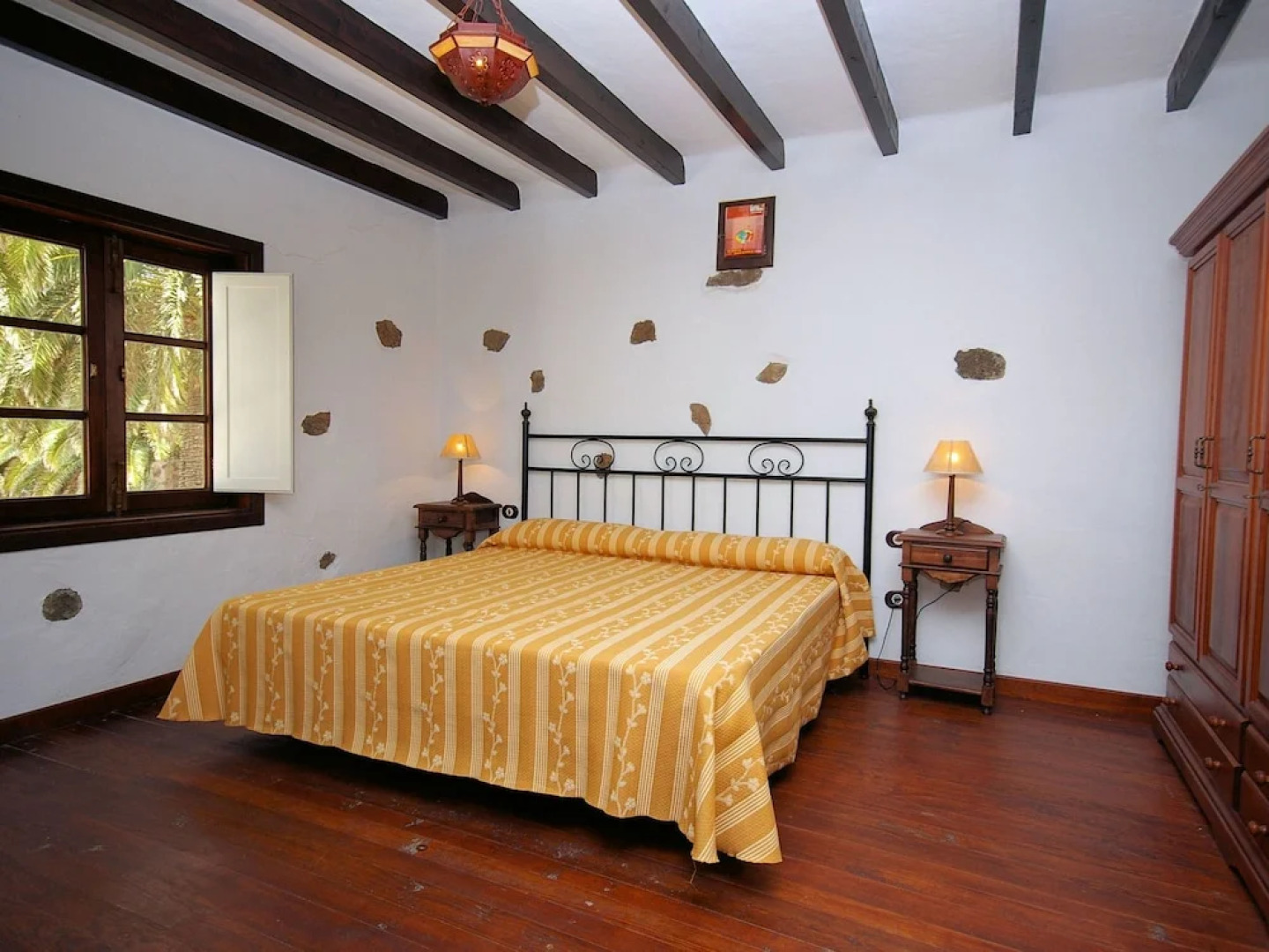 Spacious Villa in Haría With Swimming Pool