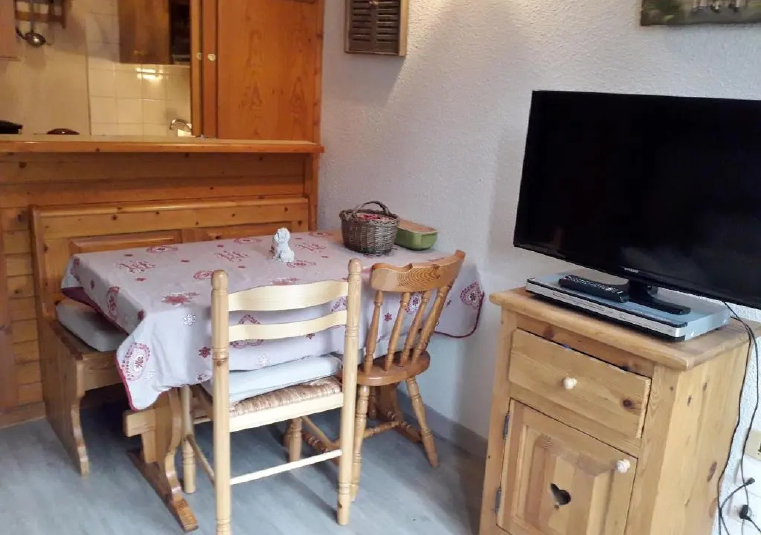 Magnifique studio au pied du télécabine d'Arrondaz et des pistes de ski