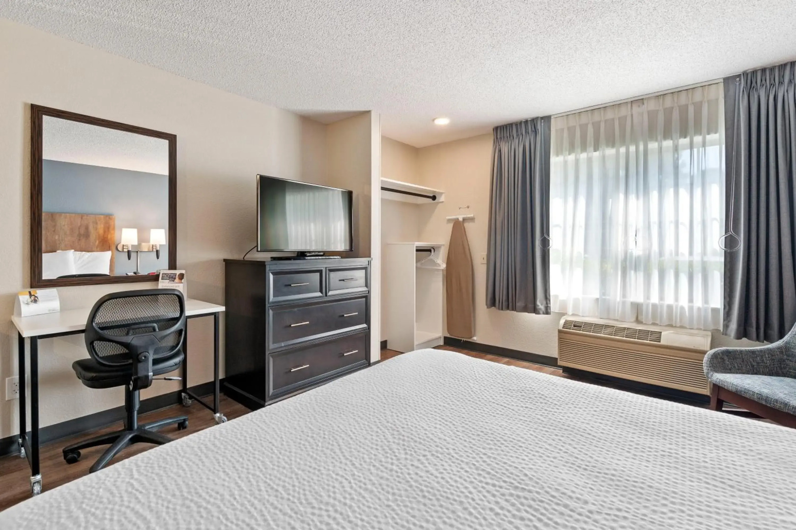 Extended Stay America Premier Suites Seattle Bellevue Downtown