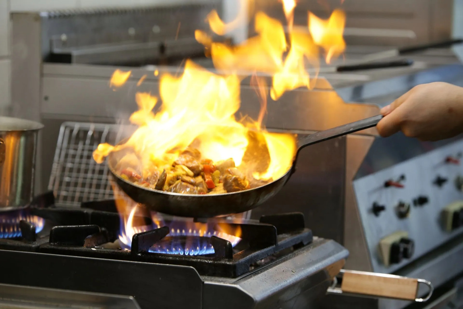 Anny Residences & Suites