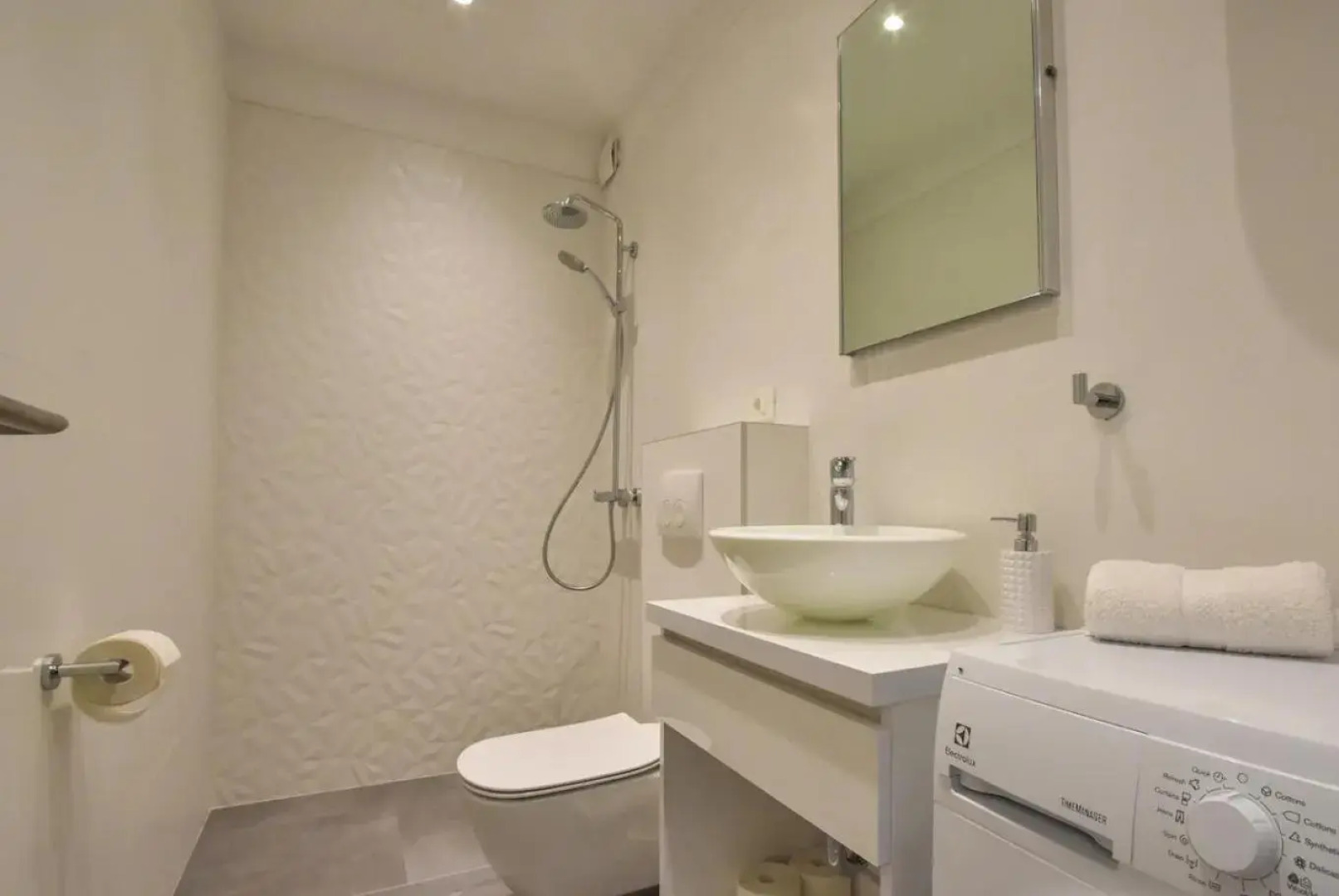 Holiday house with a swimming pool Dugopolje, Zagora - 19033