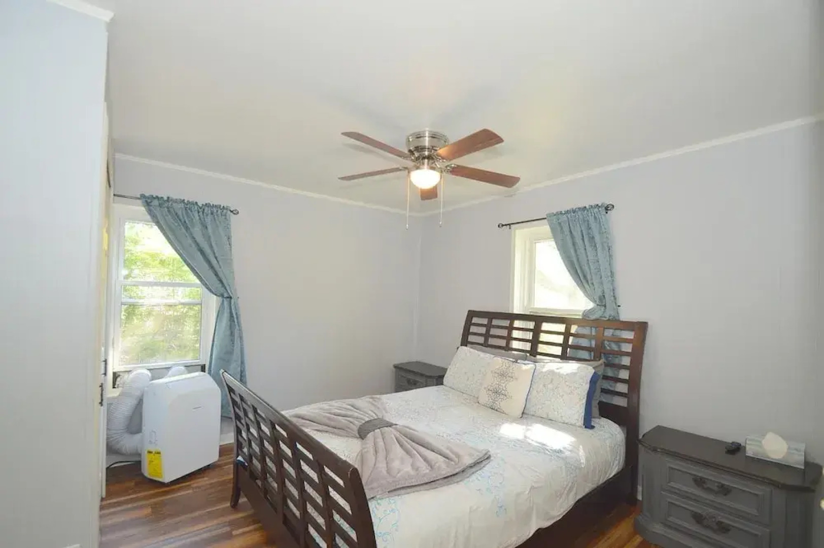 Broadway Cottage - Convenient Location!