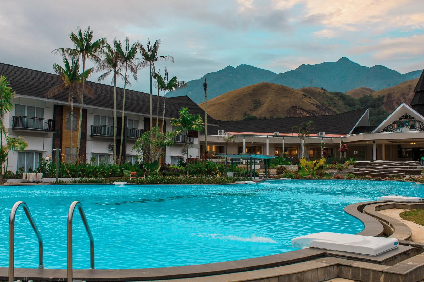 Suni Garden Lake Hotel and Resort Managed by Parkside