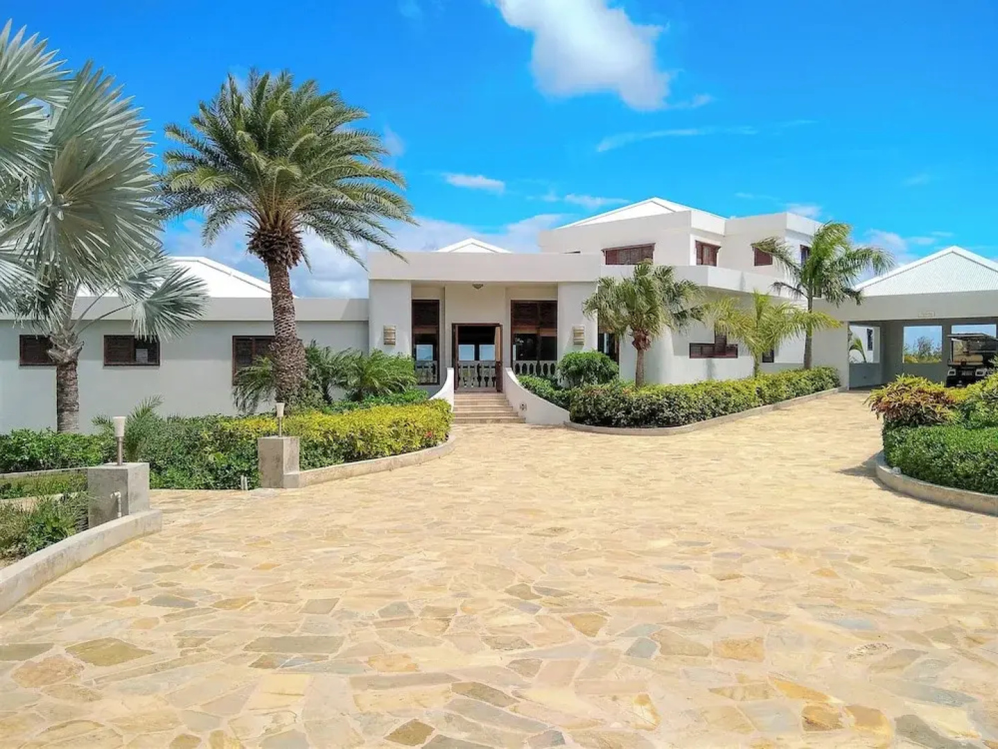 Sheriva Luxury Villas and Suites