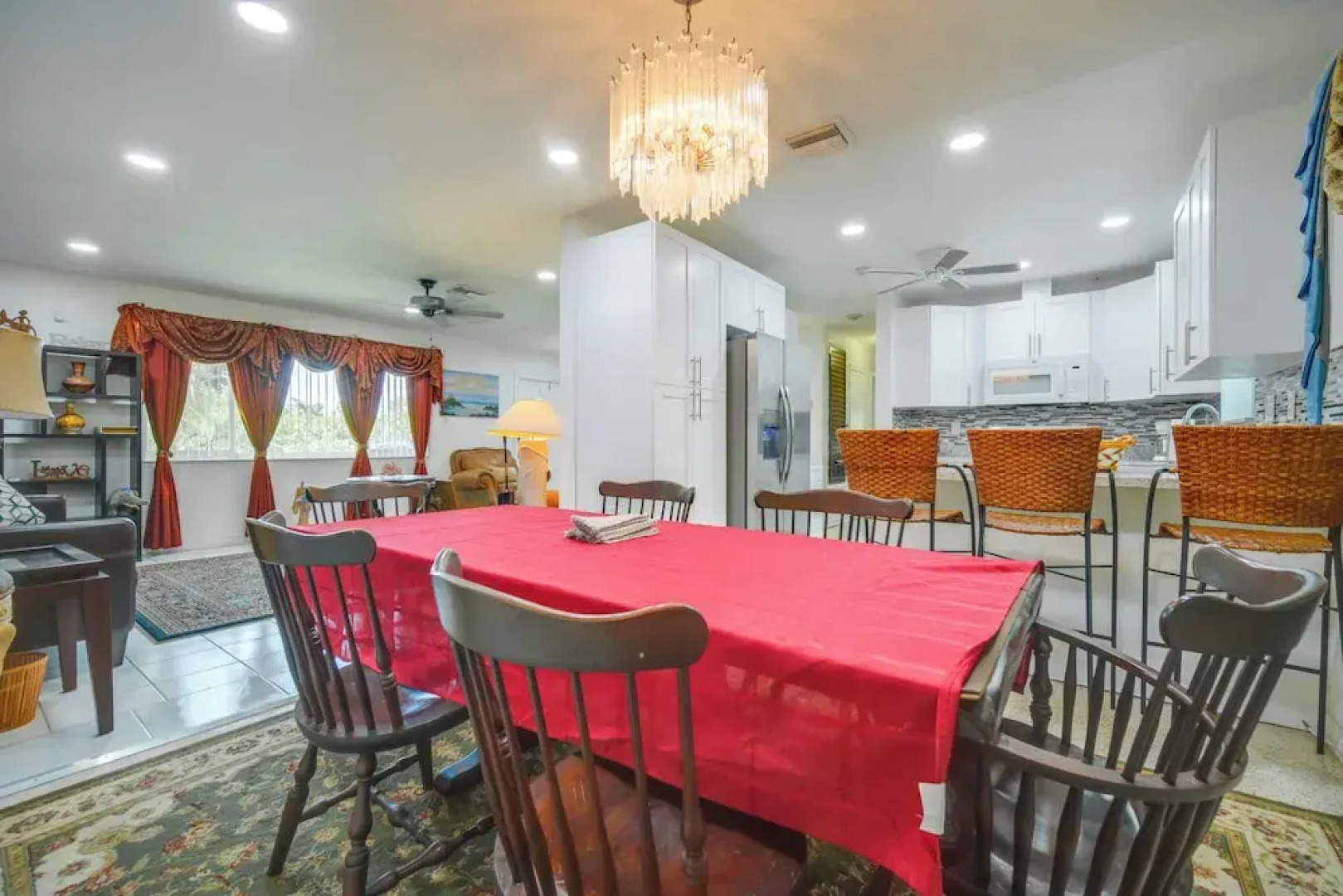 < 3 Mi to Hard Rock Stadium: Miami Home w/ Sunroom