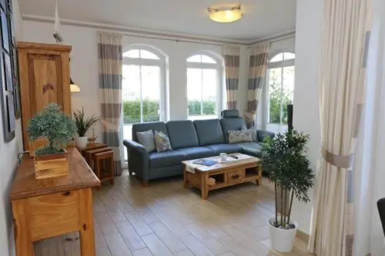 Kurparkresidenz Baabe - Ferienwohnung Meeresgarten mit Terrasse