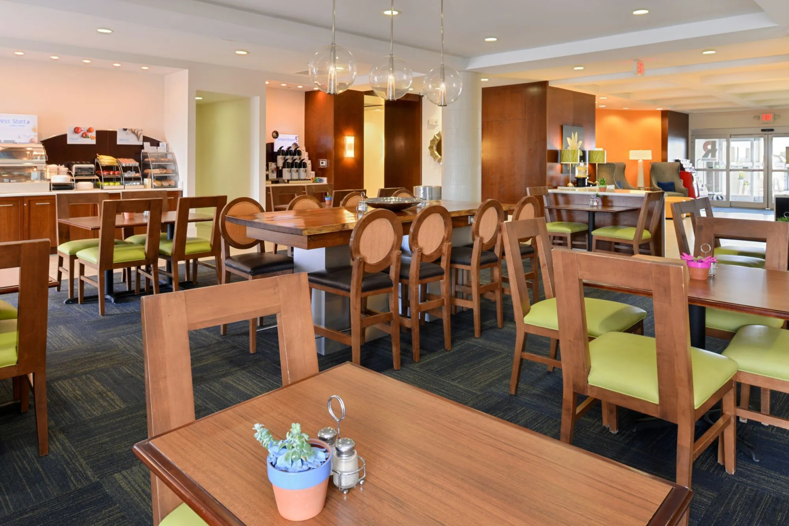 Holiday Inn Express Hotel & Suites Terre Haute by IHG