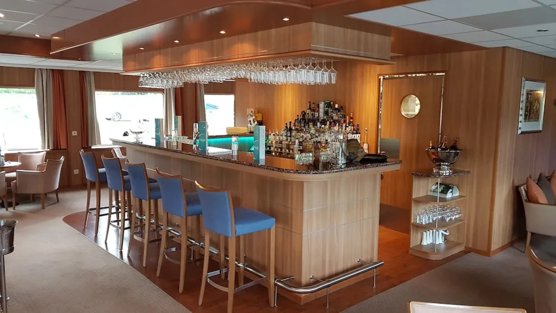 Hotelkabinenschiff Junker Jörg