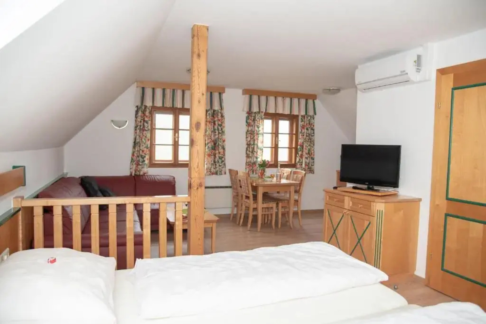 Hotel Weinberghof & Weingut Lagler