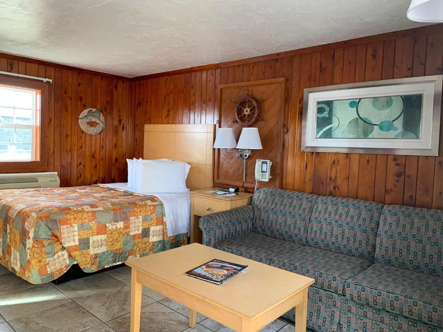 Seahorse Inn and Cottages