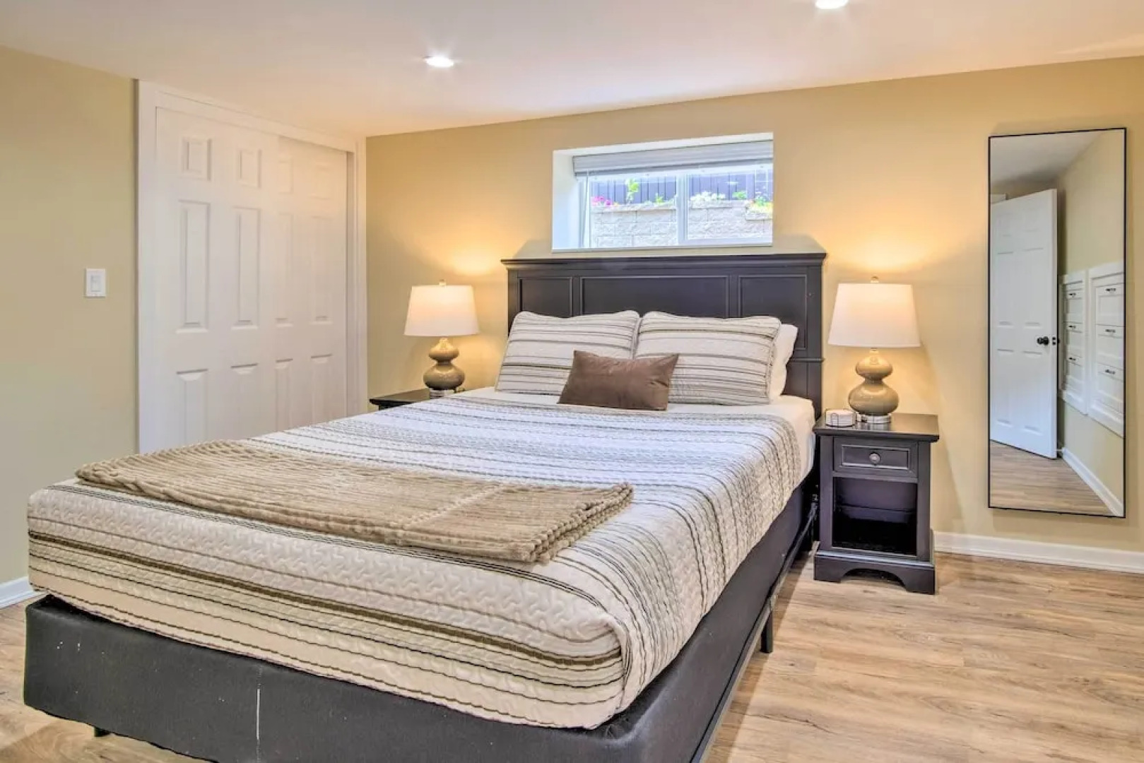 Cozy North Bend Getaway in Walkable Location!