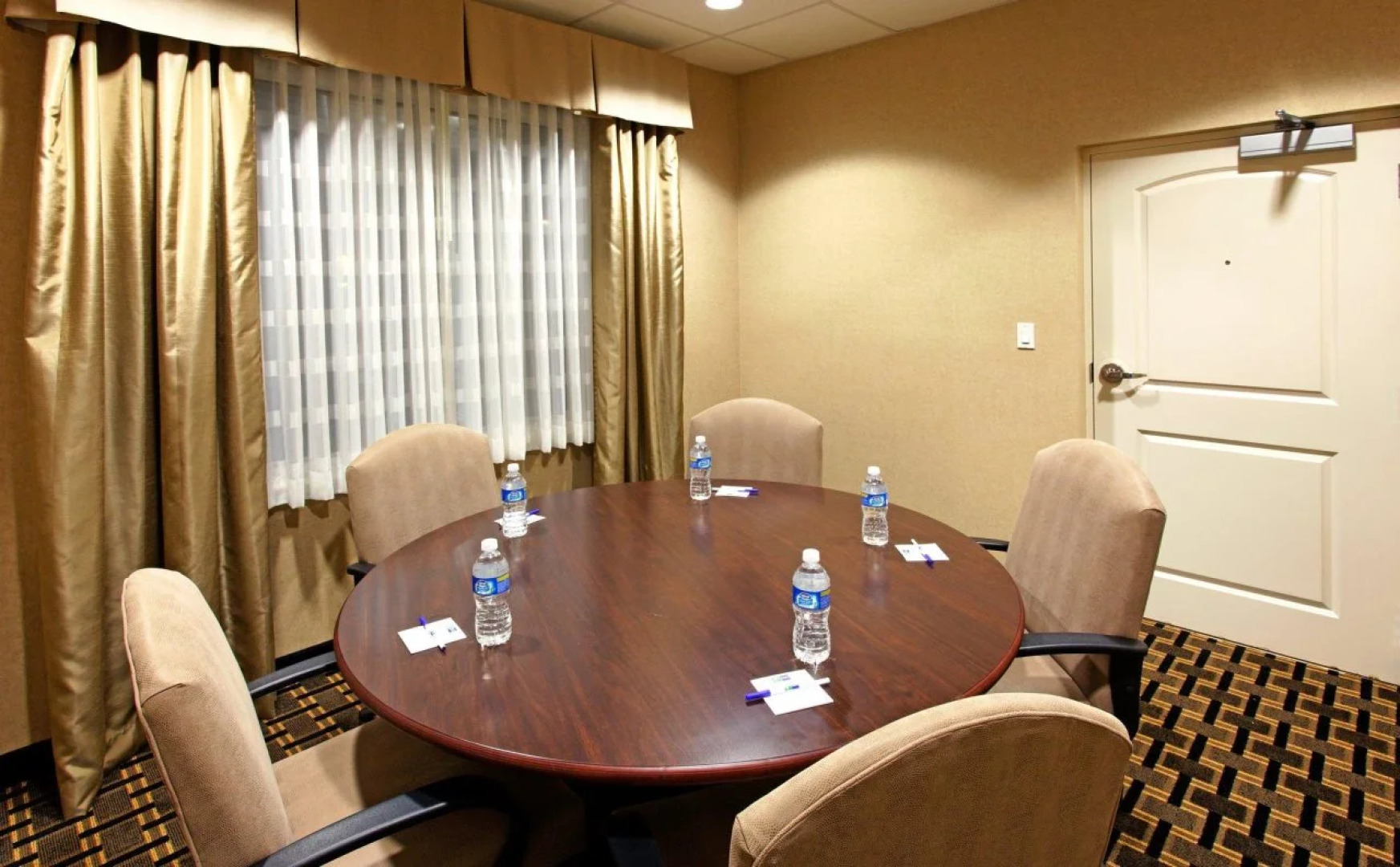 Holiday Inn Express Hotel & Suites Crestview by IHG