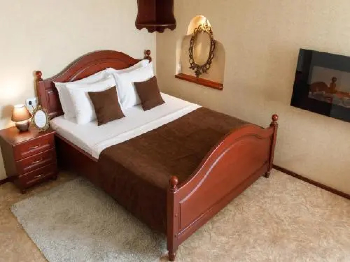 Studio Suite near Lake with Jacuzzi