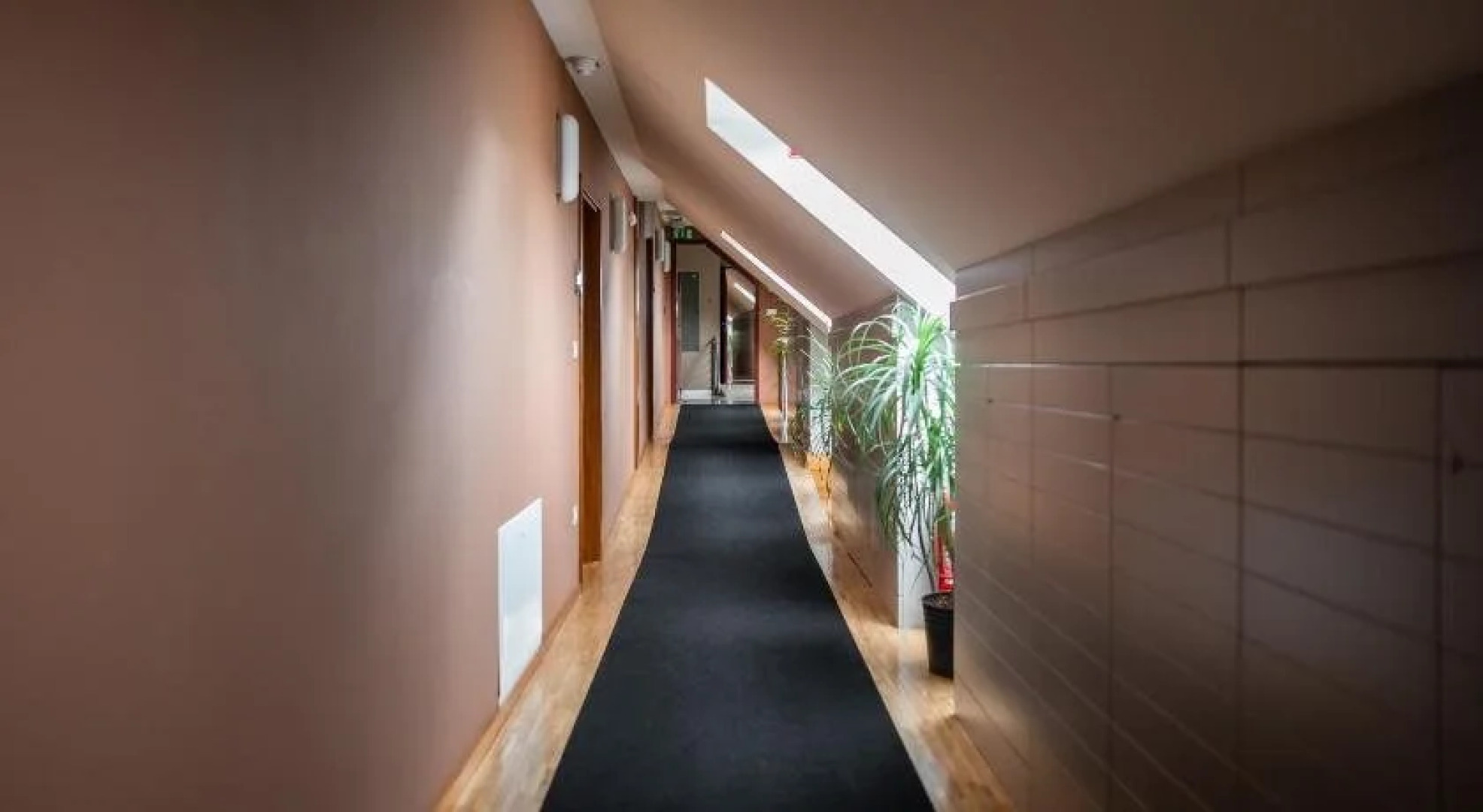 Dvor Jezeršek Brnik