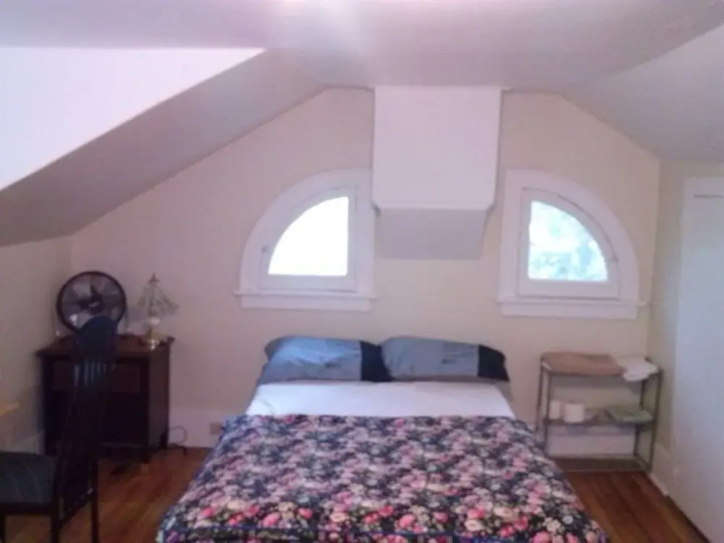 Port Hope Economy Apartments