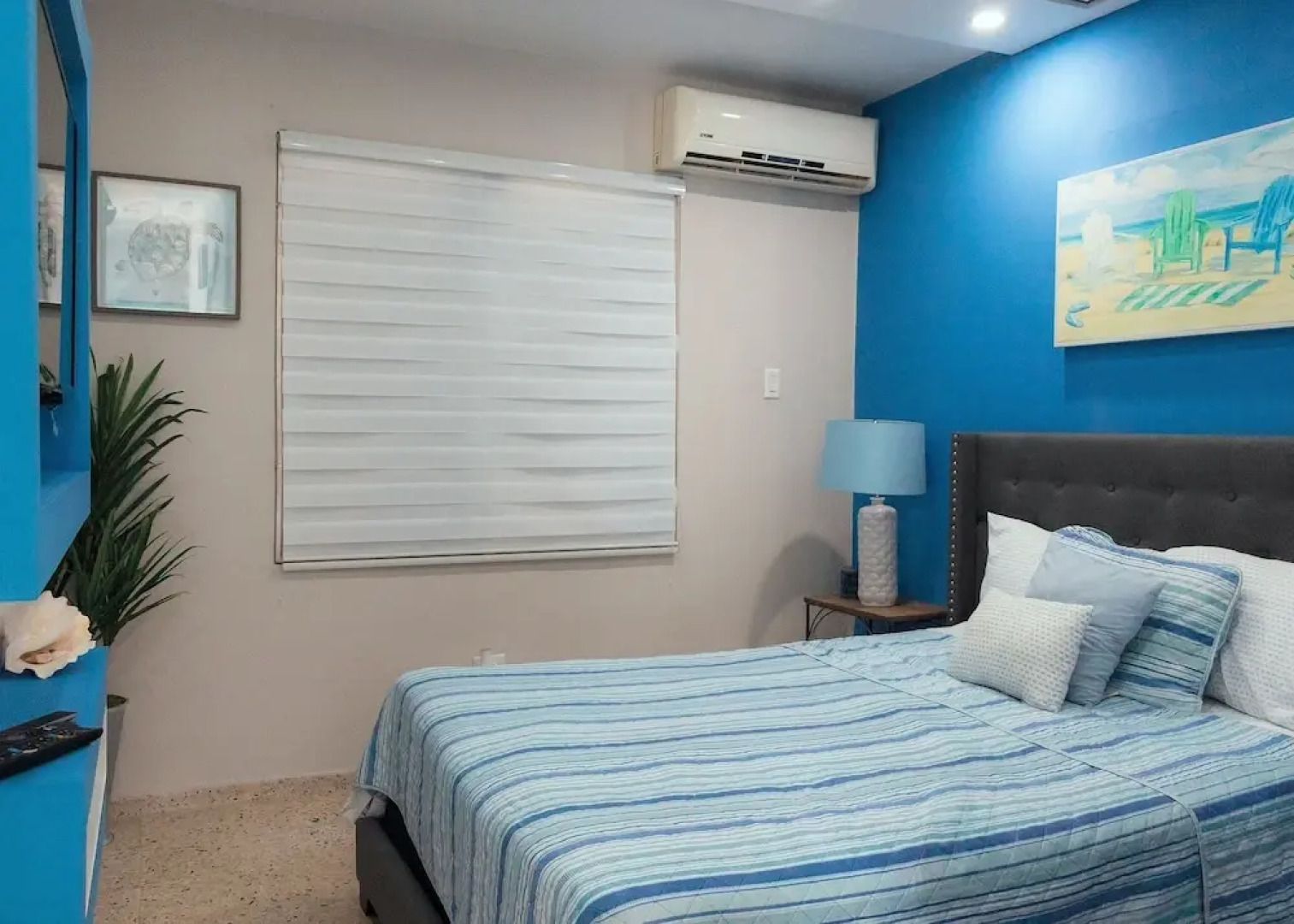 Tropical Breeze Escapes Couples Studio