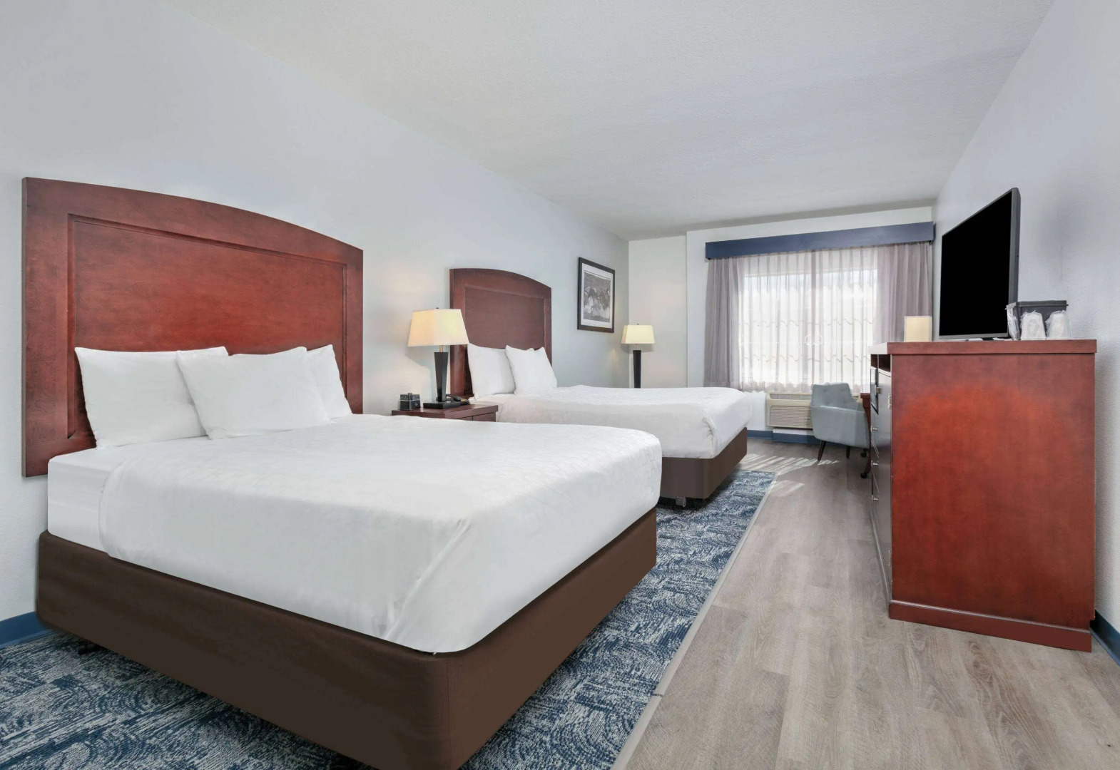 La Quinta Inn & Suites by Wyndham Fort Worth NE Mall