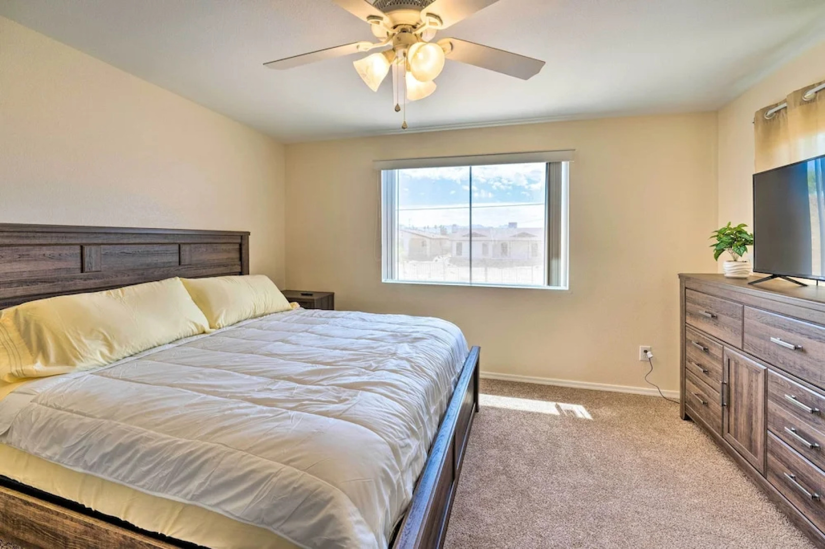 Bullhead City Home < 1/2 Mi to River & Boat Launch