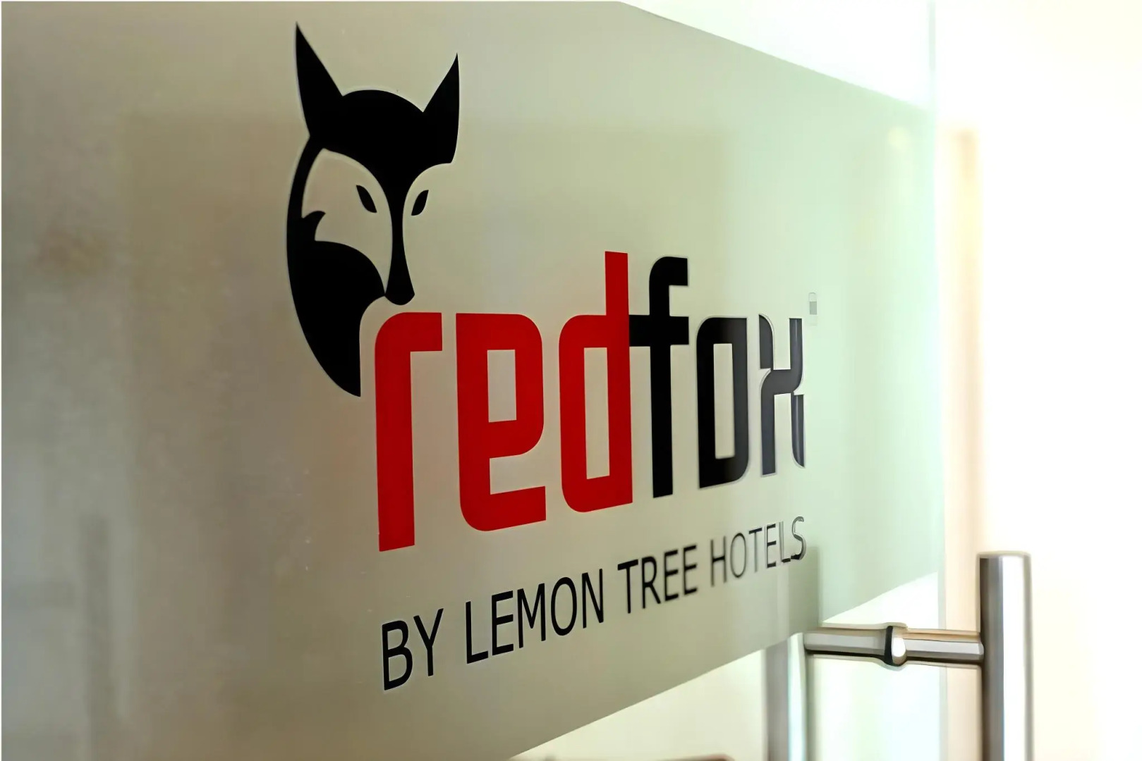 Red Fox by Lemon Tree Hotels, Dehradun