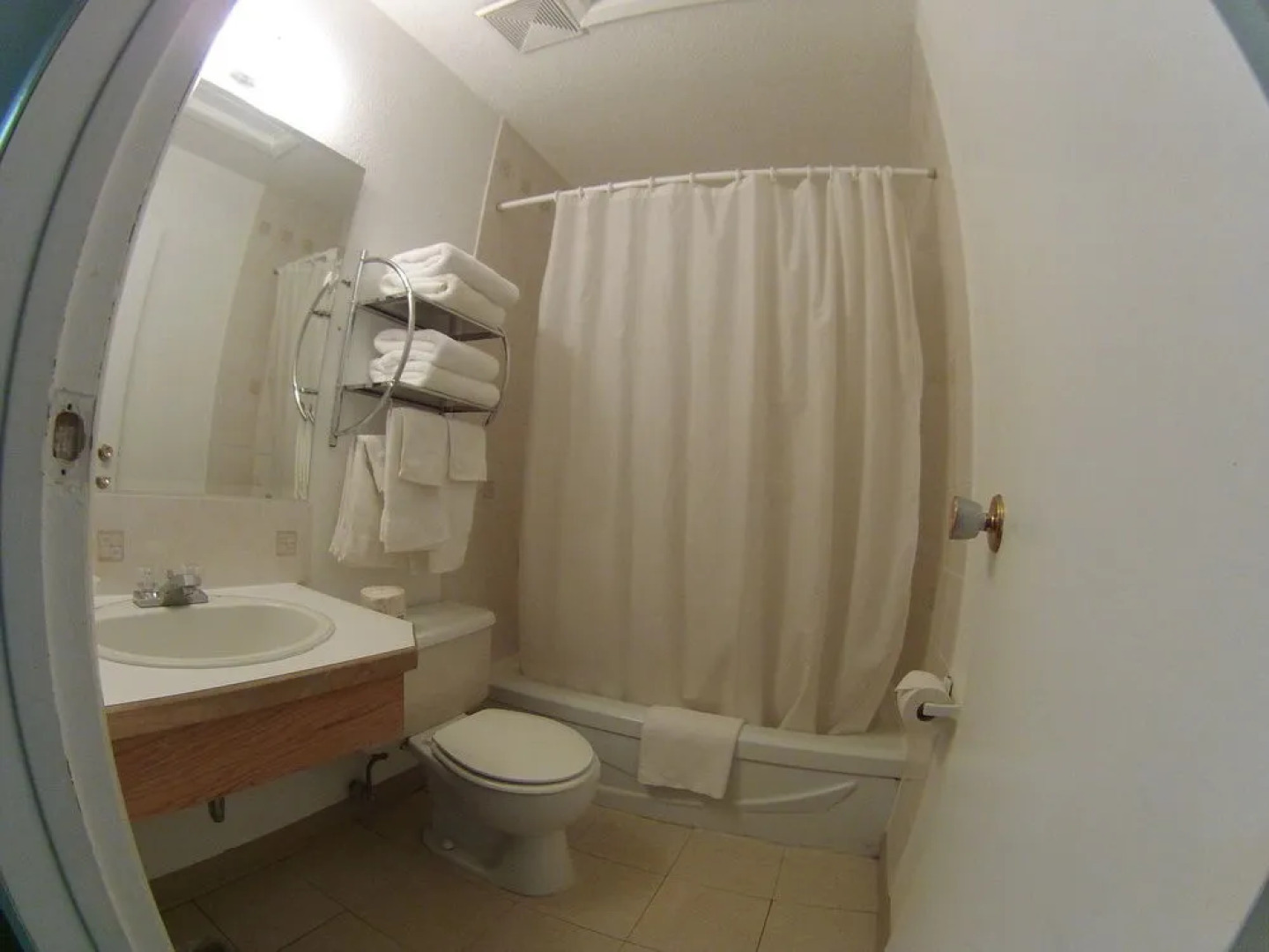 Outpost Motel & Kitchenette Suites