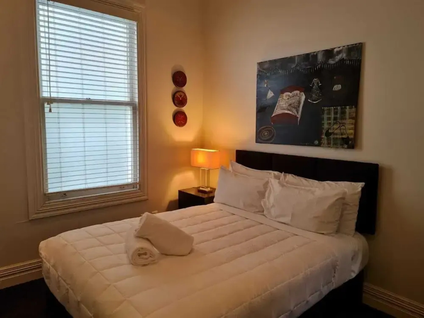 4 Bedrooms Spacious Holiday House