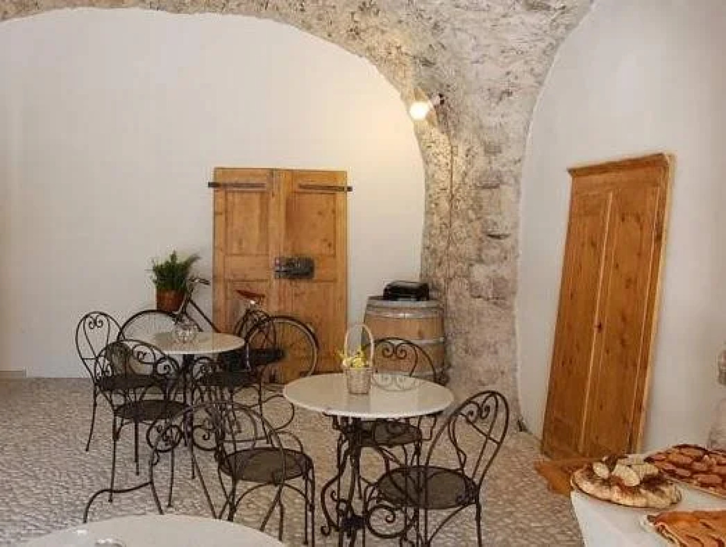 Pietra Rara room & breakfast & bike