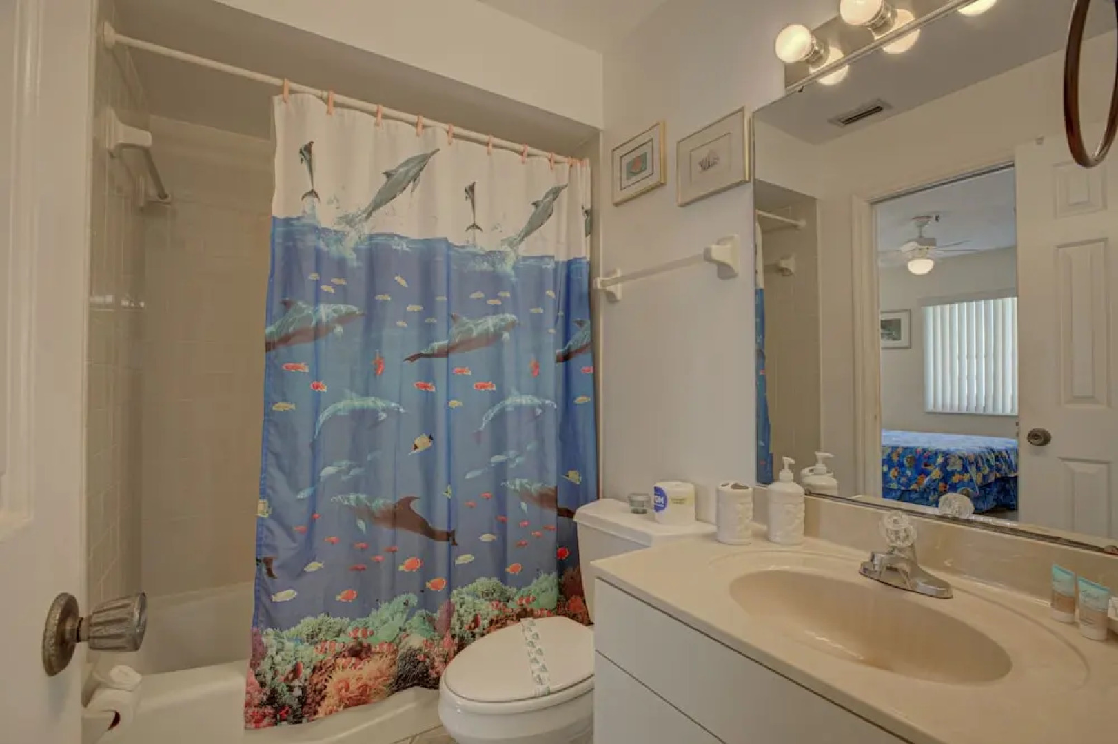 Beach Bay Breeze by Anna Maria