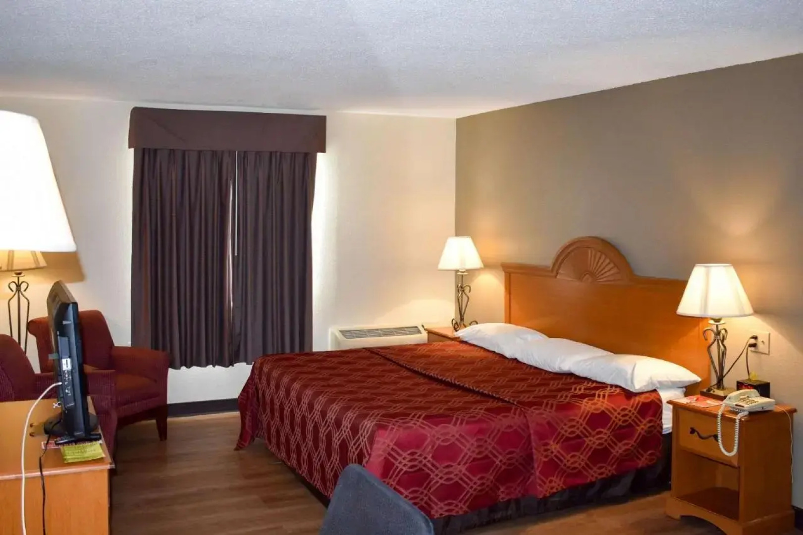Econolodge Inn & Suites Bordentown