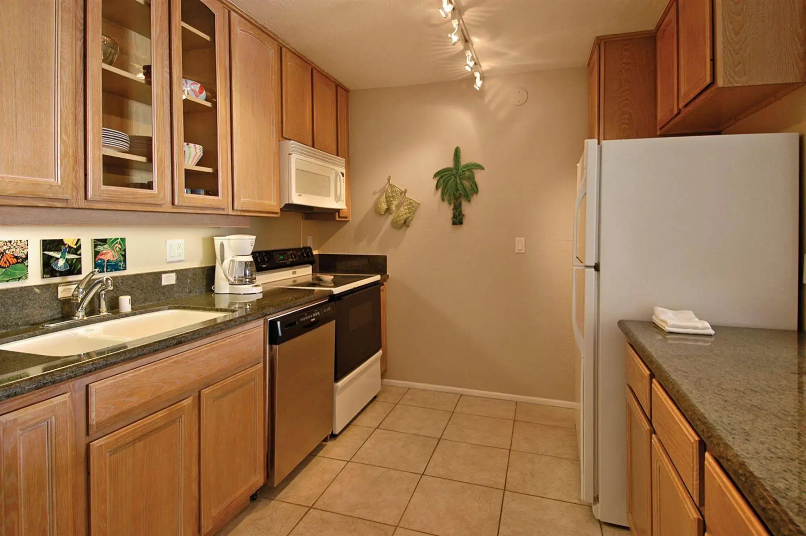 Capri by the Sea by All Seasons Resort Lodging