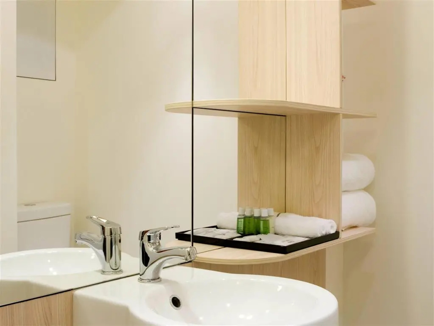 ibis Sydney Barangaroo Hotel