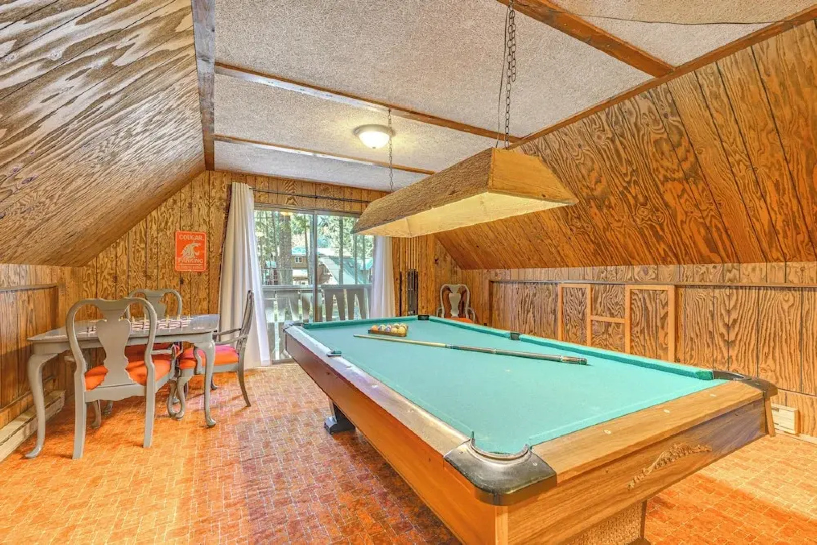 Game Room & Fire Pit: Family Cabin in Packwood!